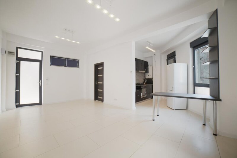 Turda, Grivitei, prima inchiriere, studio nemobilat, cladire boutique 2024,